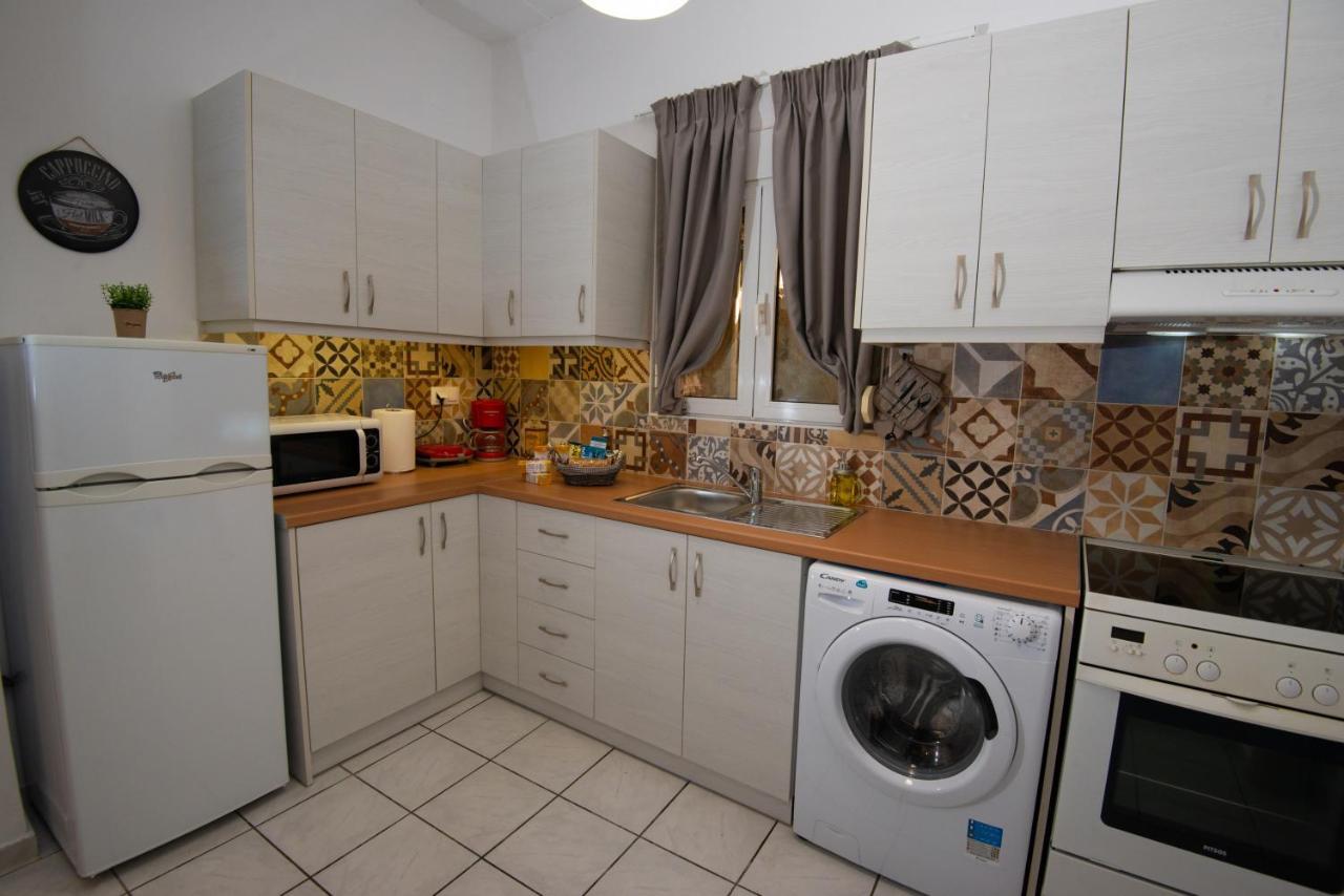 Salty Alley Seaside Apartment Rethymno Esterno foto