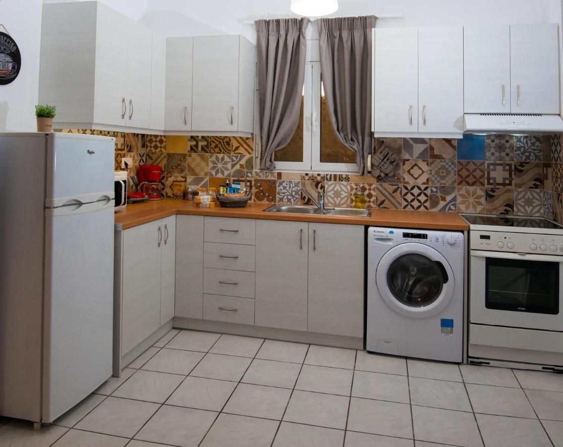 Salty Alley Seaside Apartment Rethymno Esterno foto