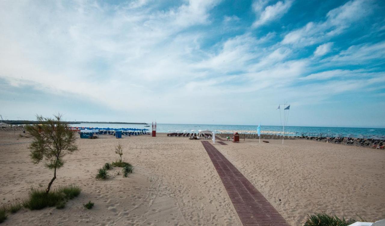 Salty Alley Seaside Apartment Rethymno Esterno foto